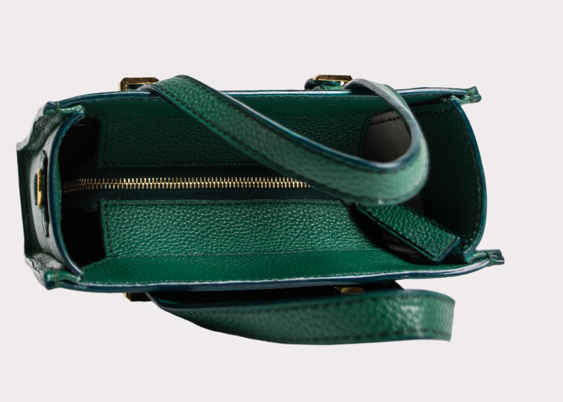 #PerfectGreenBagForSummerOutfits
